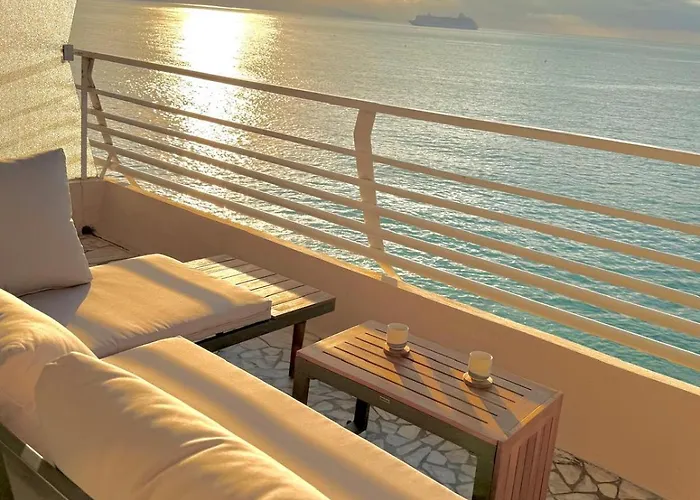 Casa Sud Front De Vue Panoramique Terrasse Parking Lägenhet Menton