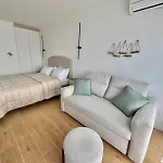 Casa Sud Menton Charmant Studio Renove Front De Mer, Terrasse Soleil & Parking *