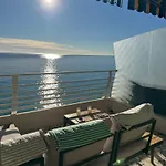 Διαμέρισμα Casa Sud Front De Mer, Terrasse Plein Soleil, Vue Panoramique Et Parking Μεντόν