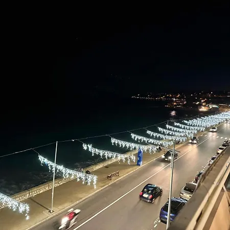 Casa Sud Menton Front De Mer Exceptionnel, Terrasse, Parking & Climatisation Inclus
