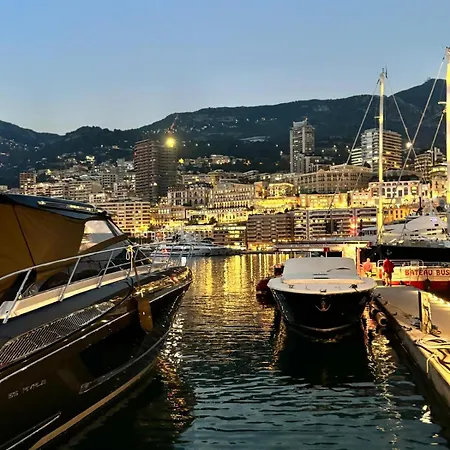 Casa Sud Menton Front De Mer Exceptionnel, Terrasse, Parking & Climatisation Inclus Apartman *