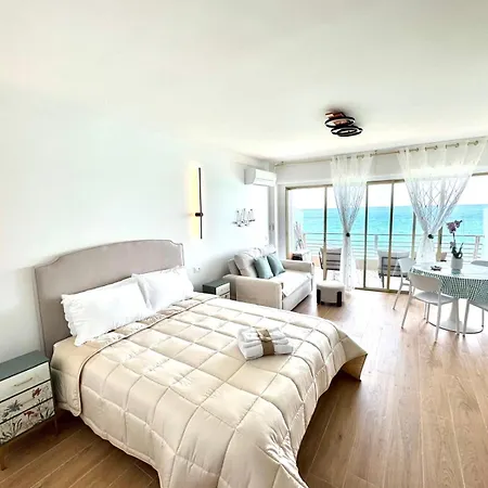 Casa Sud Menton Front De Mer Exceptionnel, Terrasse, Parking & Climatisation Inclus