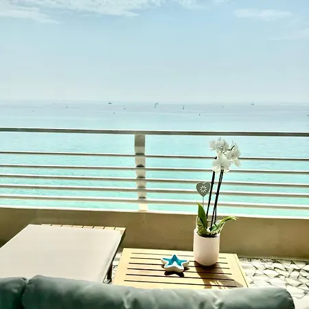 Casa Sud Menton Front De Mer Exceptionnel, Terrasse, Parking & Climatisation Inclus Daire *