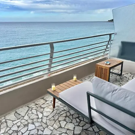 Casa Sud Menton Front De Mer Exceptionnel, Terrasse, Parking & Climatisation Inclus