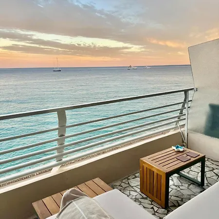 Casa Sud Menton Front De Mer Exceptionnel, Terrasse, Parking & Climatisation Inclus Apartman Menton