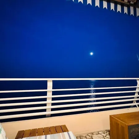 Casa Sud Menton Front De Mer Exceptionnel, Terrasse, Parking & Climatisation Inclus Apartman Menton